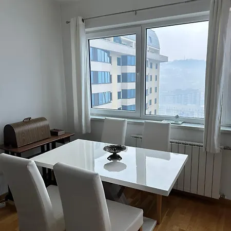Hugo * Tuzla