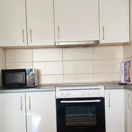Apartament Hugo *